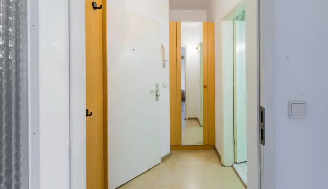 studio near Kreuznacher Straße 3