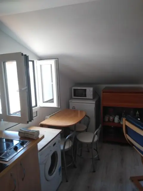 studio in Palacio (Centro) 4