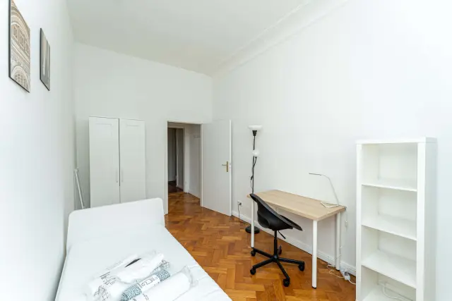 Gabriel-Max-Str.2 ,10245 Berlin 1