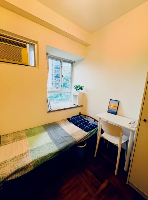 2/F, Joy Garden, Po Lam, Tseung Kwan O (Male)