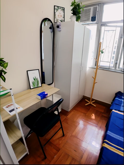 Floor 7, Block G, Telford Gardens, Kowloon Bay (Female) 1