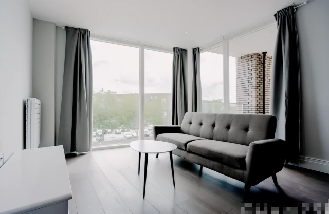 Hamond Court, Queenshurst Square, Kingson upon Thames, KT2 5FU 1