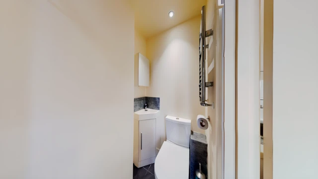 Balmoral Road 15906# 2