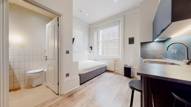 Inverness Terrace 15328# 1