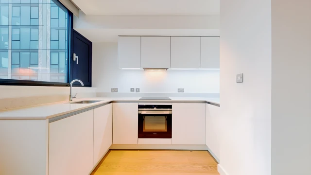 Highgate Hill 15068# 1