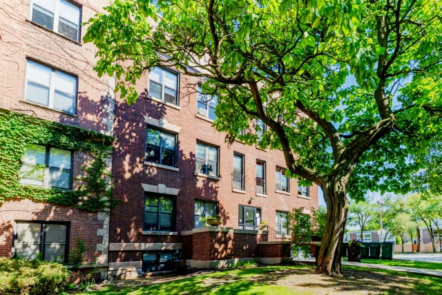 5457-5459 S. Blackstone Avenue 1