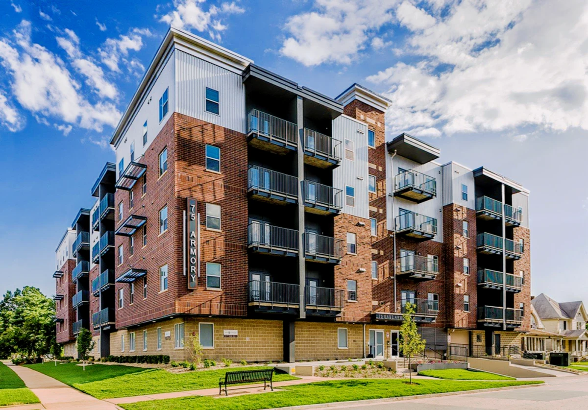 75 E. Armory - Champaign student accommodation