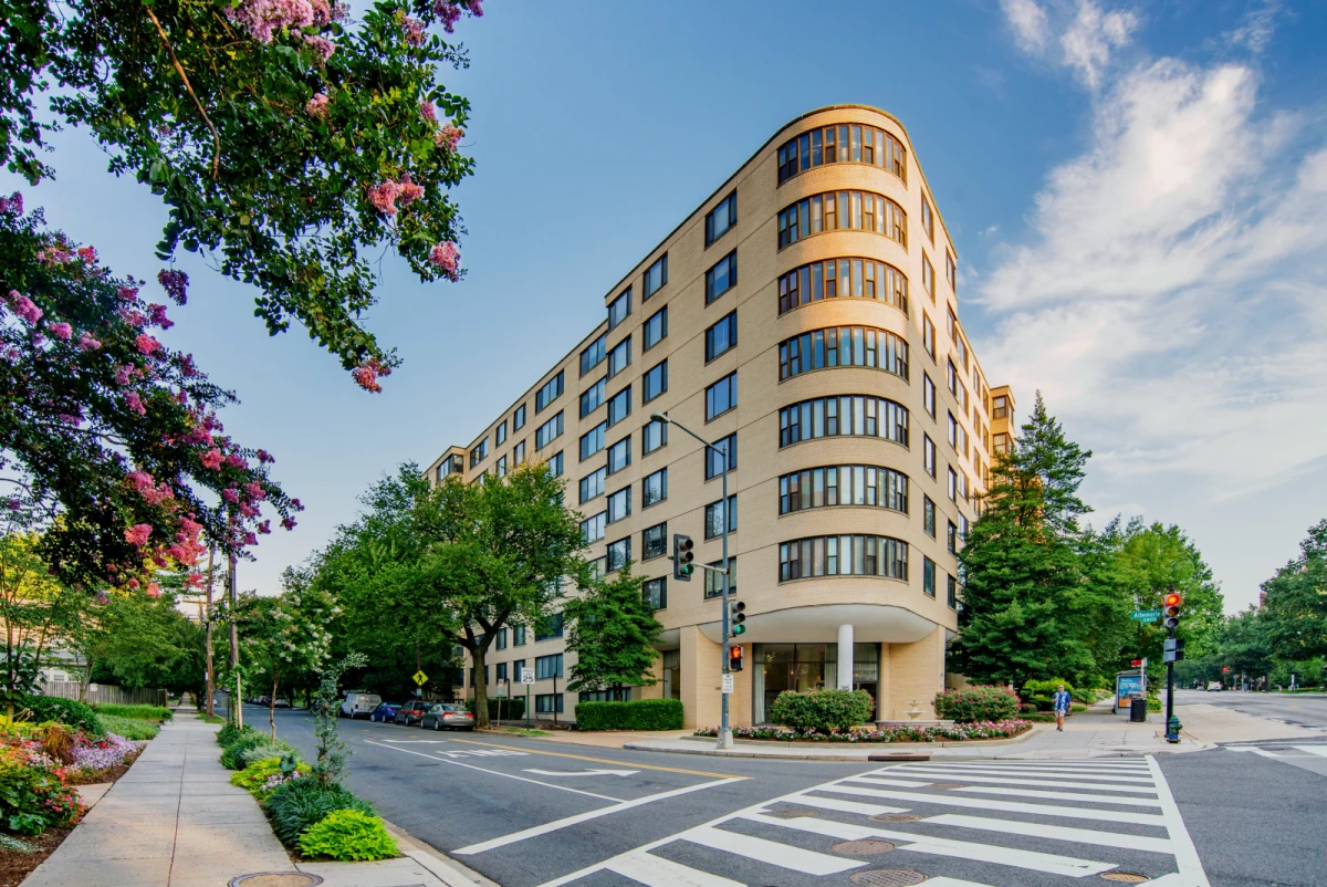 Connecticut House Apartments 0