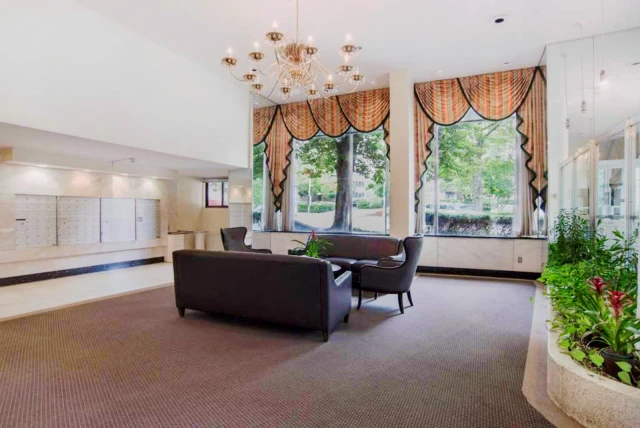 Connecticut House Apartments 3
