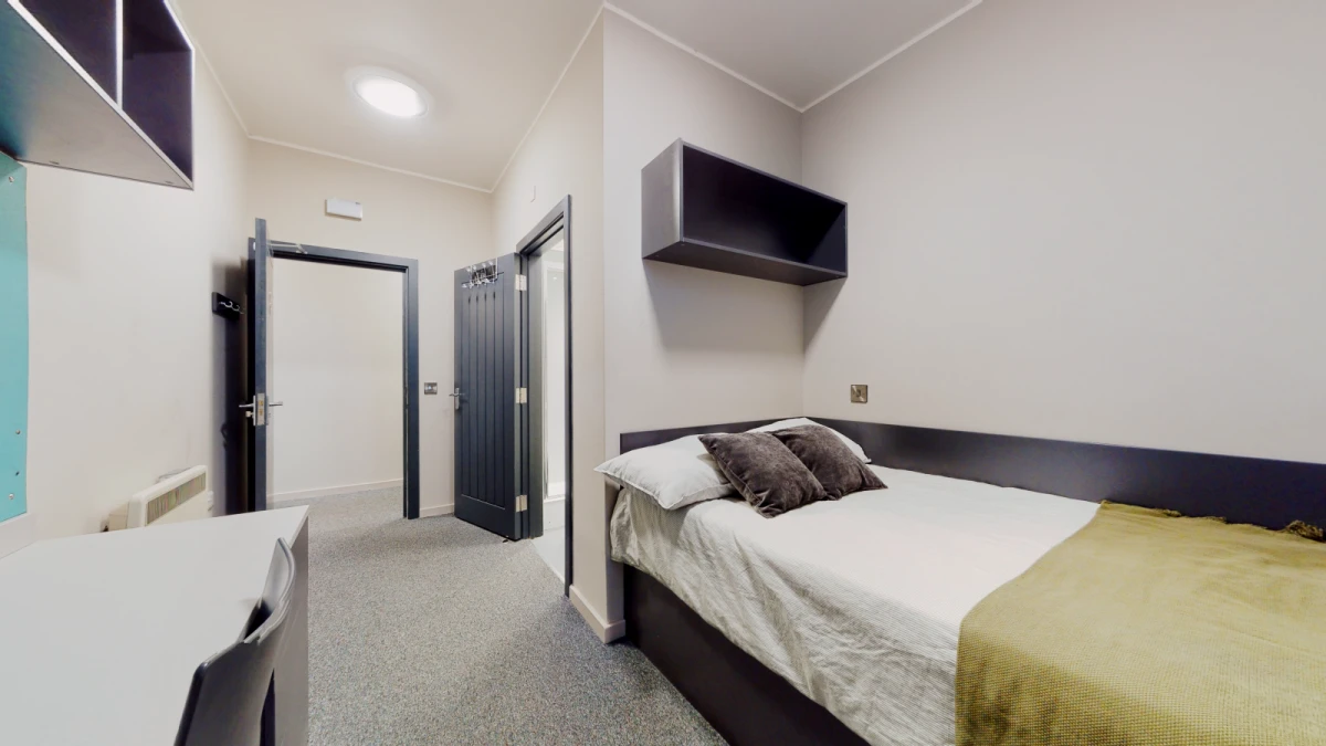 Flat 3 , Water House, LN1 1TY 0