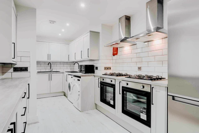 26 Cranwell Street, LN5 2