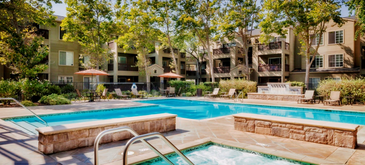 eaves Pleasanton - Pleasanton student accommodation