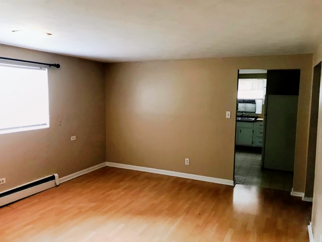 622 W. Clark Street - 1, Champaign, IL 61820 4