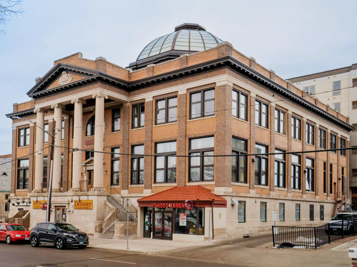 Yugo Minneapolis Sydney Hall - ที่พักนักศึกษาในมินเนอาโปลิส