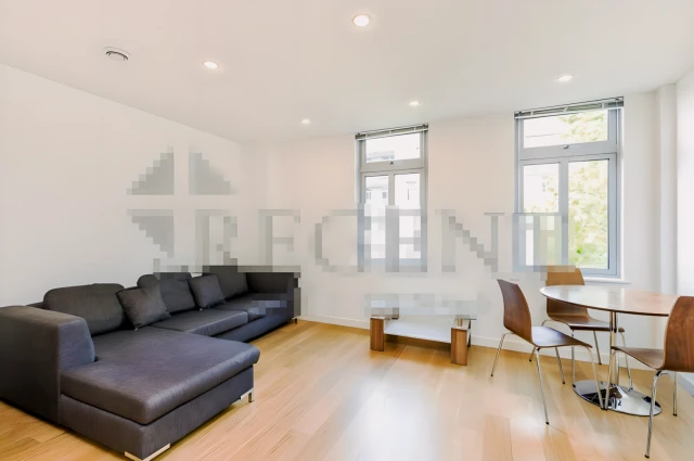 Caspian Apartments, Salton Sq, E14 2