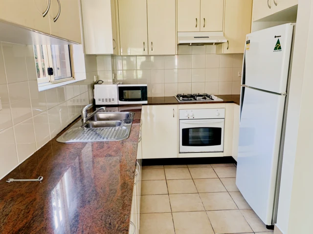 28 Forsyth St,Kingsford 3