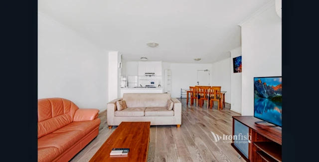 79 Whiteman Street, Southbank 1