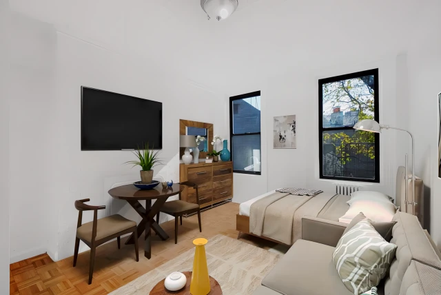 18 Cornelia Street 2