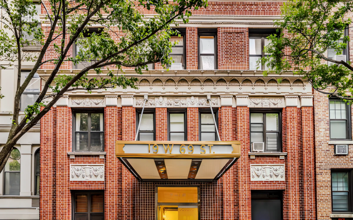 19 West 69th Street - New York student accommodation