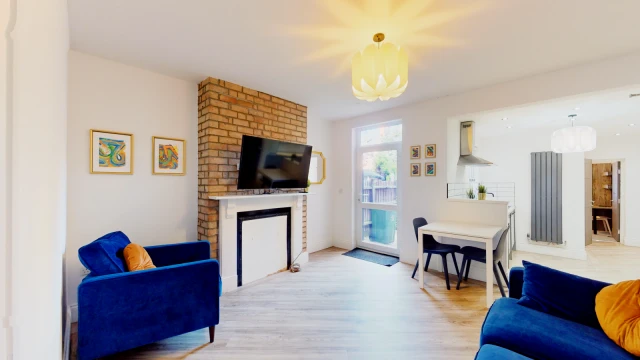 Arthur Street , LE11 3AY 4