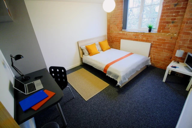 Flat 2, Braunstone Gate, LE3 5LG 1