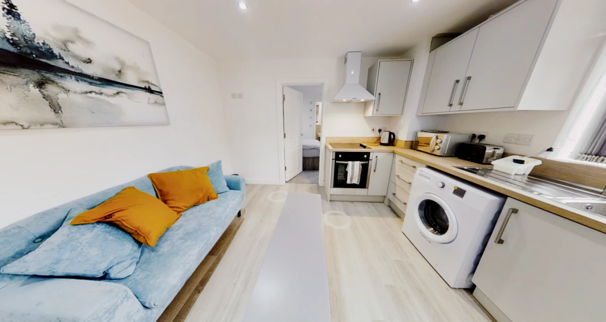 Flat 2, 2 Leopold Road, LE2 1YB 0