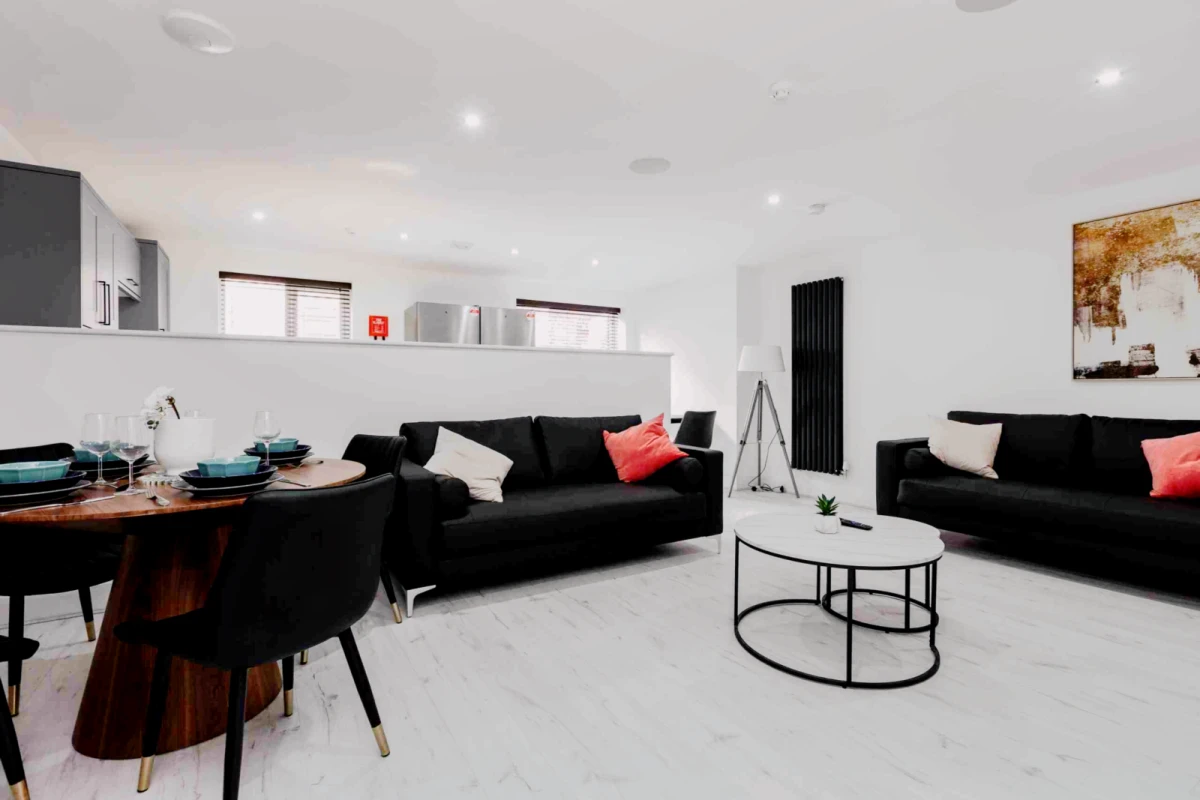 18 Cranborne Road, L15 0