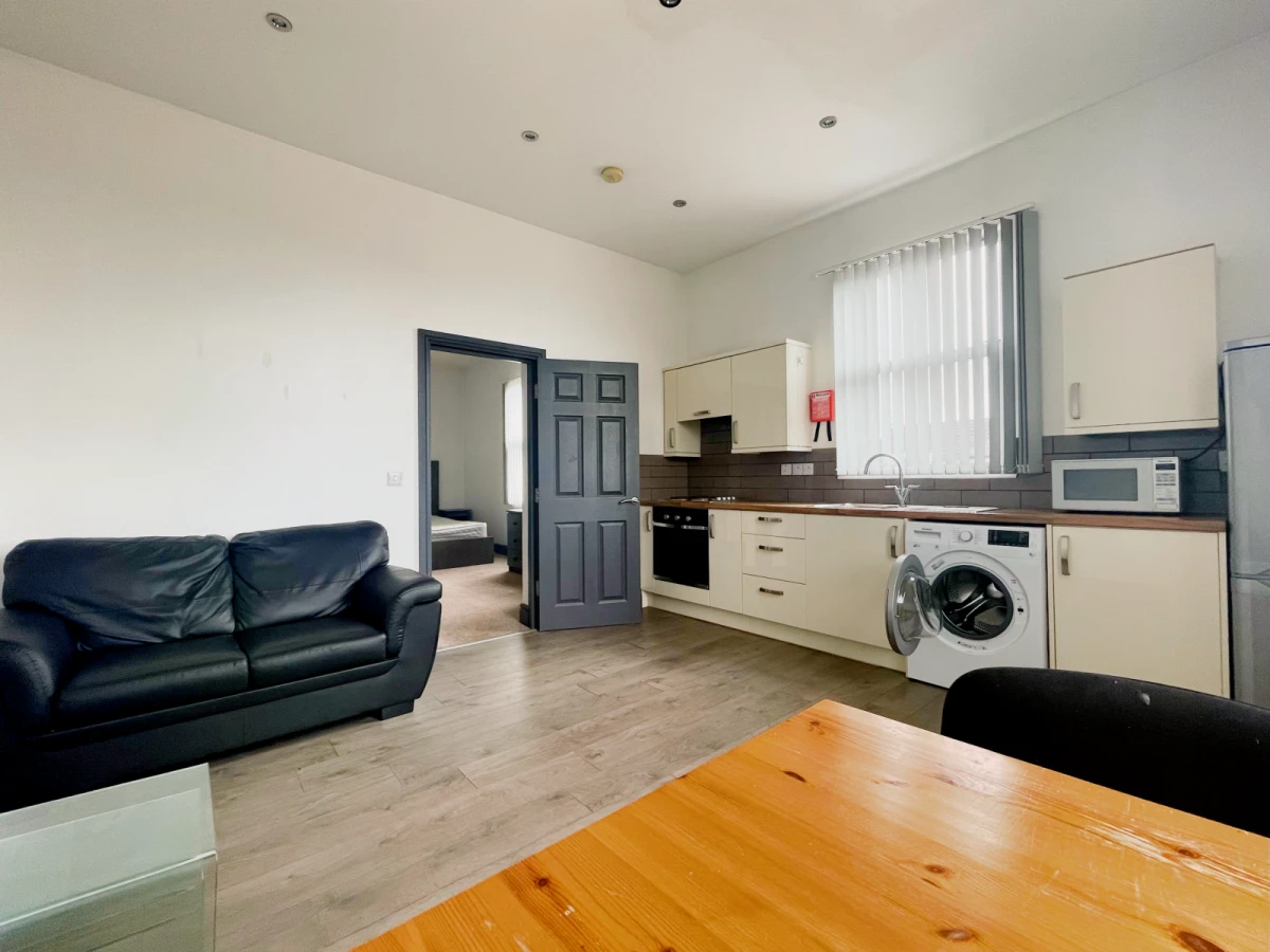 Flat 1, Derby Road   , LE11 5AG 0