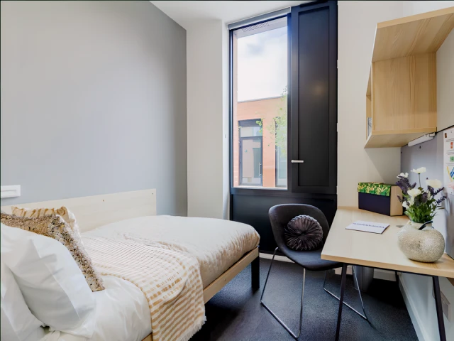 uhomes.com | Student Accommodation, Housing, Flats, Apartments for Rent