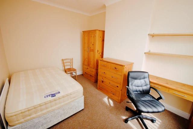 Leopold Street, LE11 5DL 4