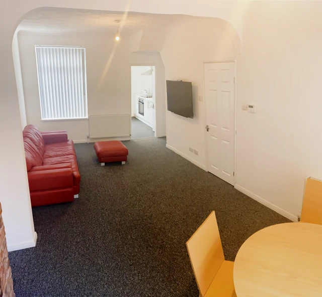 Haworth Street , HU6 7RG 1