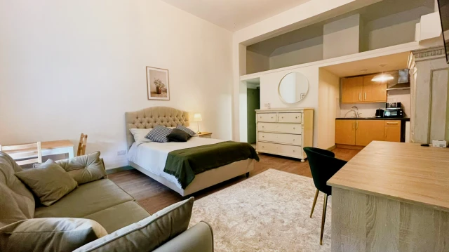 Flat 5 , Princes Road , L8 1TH 1
