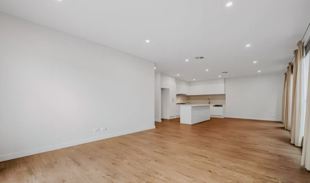 L4/31 View Street, Clayton, Vic 3168 2