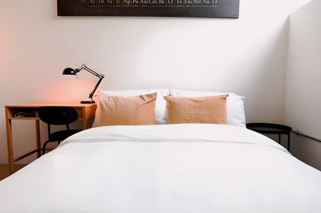 flat b, 708 High Road, London N12 9QL, UK, N12 9QL 1