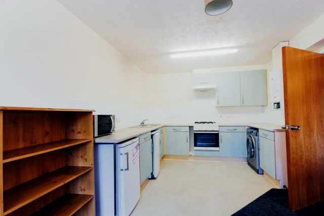 Tanni Grey House, LE11 3DD 2