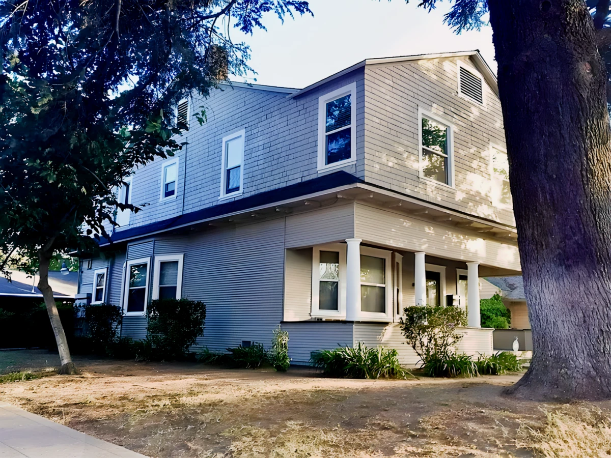 102 W Fulton St - alojamiento para estudiantes en Stockton