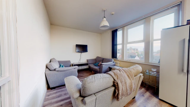 Apartment 3, Spekeland Road, L7 6LY 1