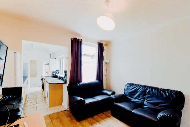 Derwent Street, LN1 1SL 1