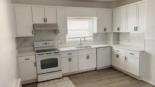 33 Whitman St 2