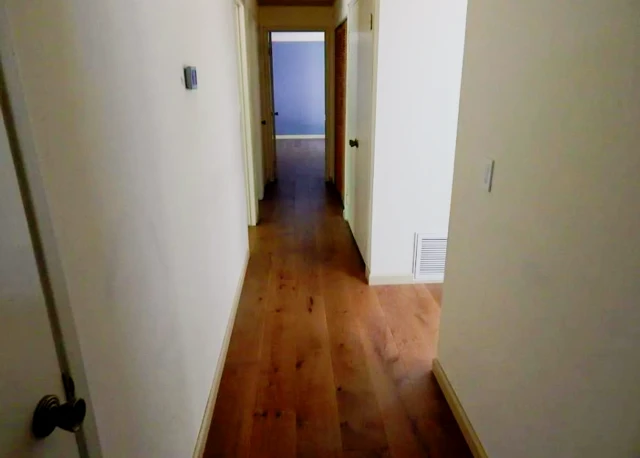 2731 Loyola Drive 3
