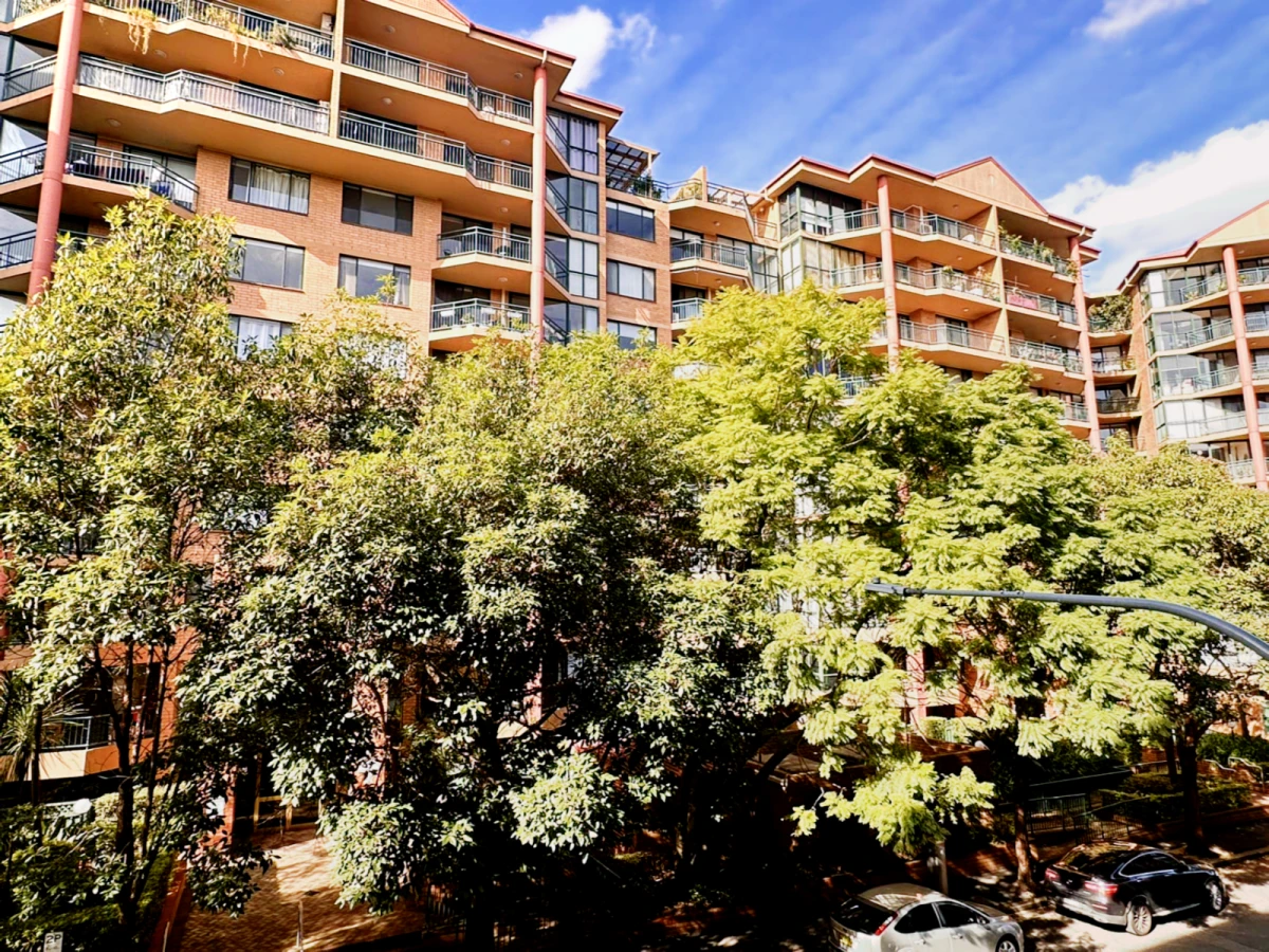 1 Wattle St - Sydney student accommodation