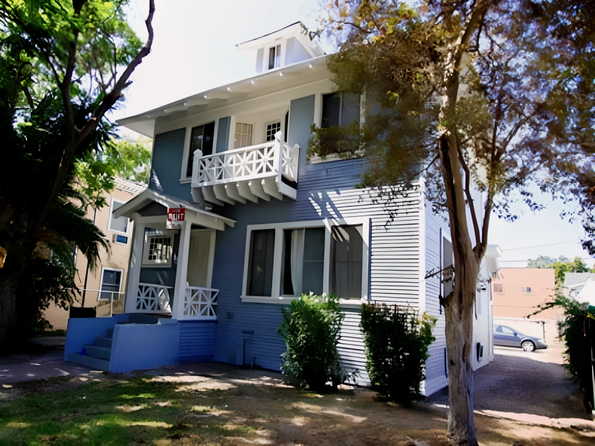 1201 - 1205 W. 30th St. 0