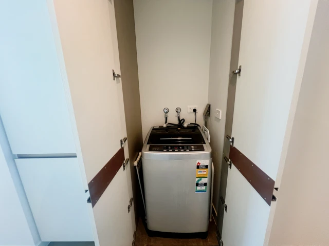 4409/228 La Trobe Street 1