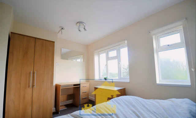 Entire Place·4B1.5B···14 Pershore Avenue, Selly Park 2
