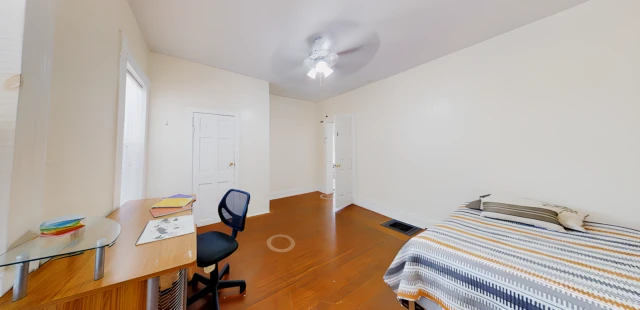 303 Lexington Ave 4