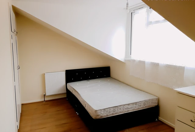 Burley Road 22035# 3