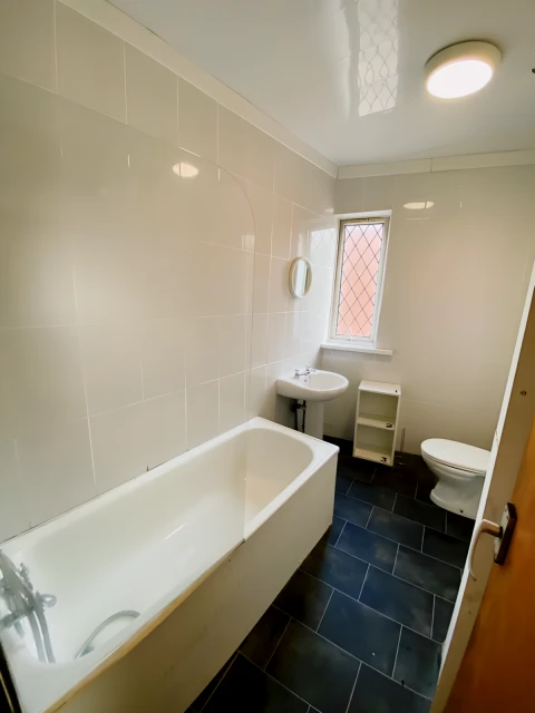 Woodsley Road 22073# 4