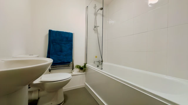 Flat 4,, 1 Grove Street, L7 7ET 2
