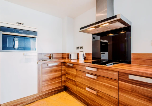 apartment near Blonk St 4