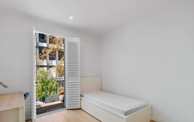 106 Southbank Boulevard 2